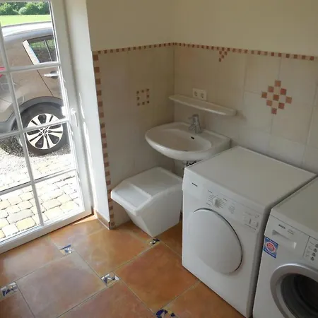 Ferienhaus In Mit Garten, Whirlpool Und Terrasse *