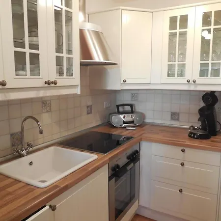 Ferienhaus In Mit Garten, Whirlpool Und Terrasse *