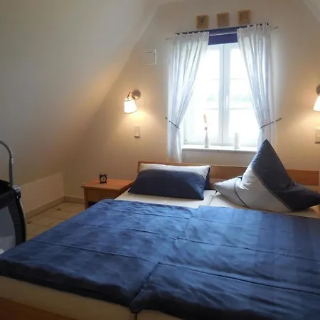 Ferienhaus In Mit Garten, Whirlpool Und Terrasse بيت للعطل